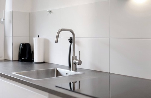 Weissensberg Apartment | Apartment 'ts' with Balcony and Wi-Fi