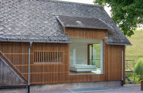 Unterkirnach Apartment | Apartment 'Under the Linden' with Shared Terrace, Communal Garden and Wi-Fi