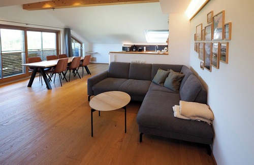 Waging am See Apartment | Apartment up to 6 pers. on the 1st floor, balcony, 100 sqm