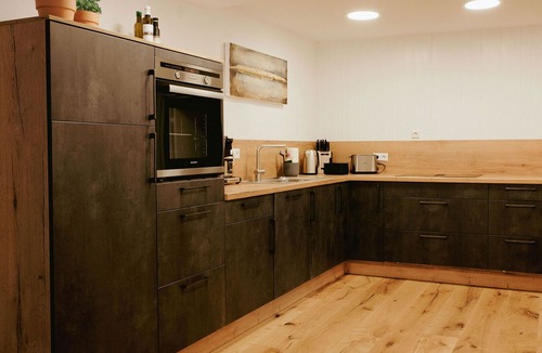 Gruenenbach Apartment | Apartment 'Villa Roc' with Mountain View, Private Terrace and Wi-Fi