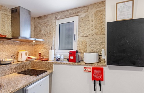 Soajo Apartment | Apartment 'Vinha Da Touça T0' with Mountain View, Wi-Fi and Air Conditioning