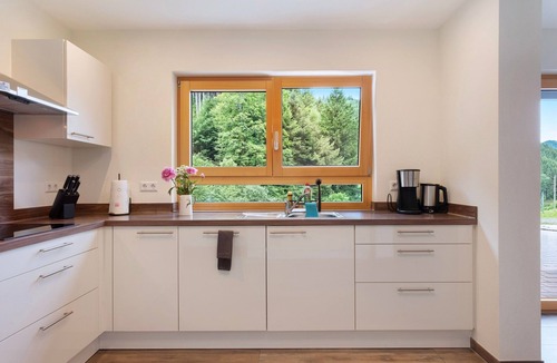Muehlenbach Apartment | Apartment 'Waldblick Mühlenbach' with Mountain View, Private Terrace and Wi-Fi
