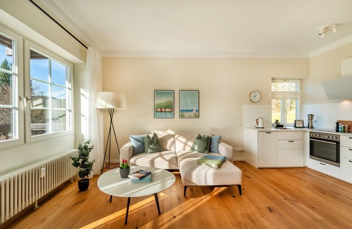 Hinterzarten Apartment | Apartment “Waldglück” with Mountain View, Pool, Sauna, and Wi-Fi