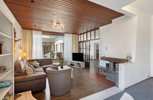 Moehnesee Apartment | Apartment 'Waldruh' with Private Terrace, Private Garden and Wi-Fi