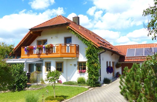 Christanz Apartment | Apartment White - Apartment Zut