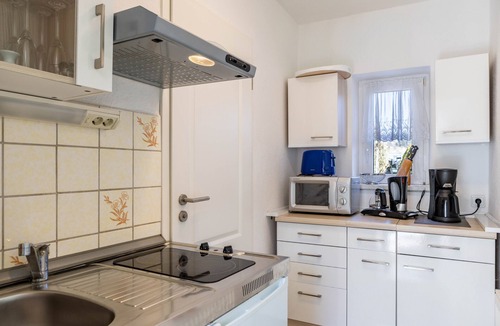 Stutzerbach Apartment | Apartment 'Will' with Private Terrace and Wi-Fi