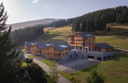 Schonberg Apartment | Apartment with 2 bedrooms & sauna