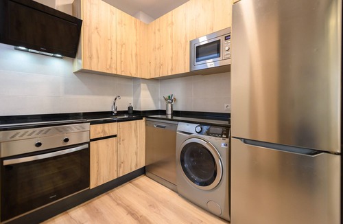 Prosperidad Apartment | Apartment with 2 bedrooms, 2 bathrooms and sofa bed – ideal for families in Madrid CAR1012