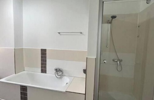 Hamm Apartment | Apartment with a Balcony Near the Main Train Station + Amazon Prime