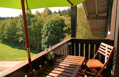 Weissenstadt Apartment | Apartment with attention to detail, Therme/lake, walking from the house, balcony m. view