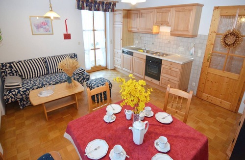Schoensee Apartment | Apartment with garden and sauna tranquil area