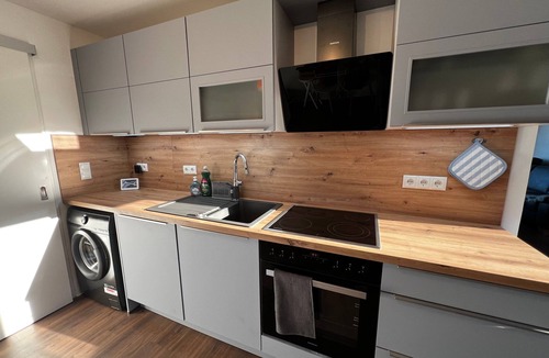 Heringsdorf Apartment | Apartment with Private Terrace, Shared Garden, and Wi-Fi in Heringsdorf