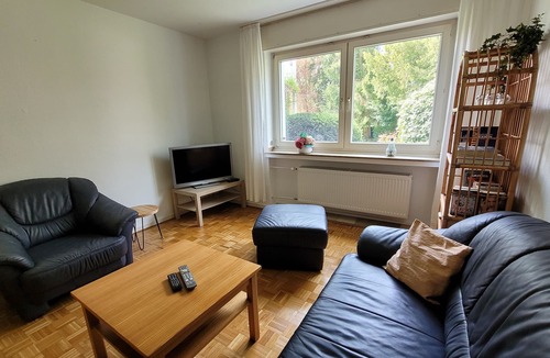 Hillerheide Apartment | Apartment with separate entrance and garden view