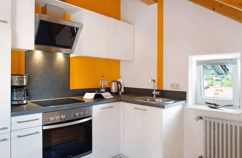 Ostrach Apartment | Apartment 'Wohlfühlplatz' with Balcony and Wi-Fi
