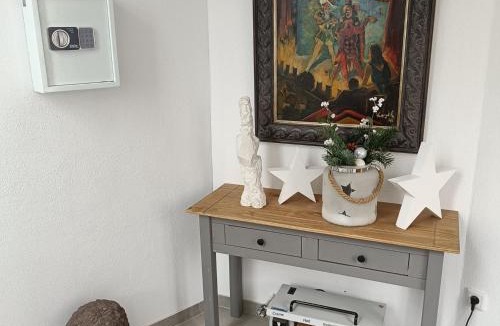 Kahl House | Apartments & möblierte Zimmer in Kahl am Main, kontaktloser Self Check-in, W-Lan, Schreibtisch, Duschbad, Küchenzeile, PKW-Plätze