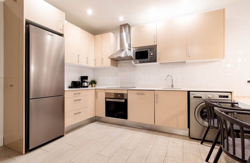 Embajadores Apartment | Apolo I apartment in Madrid