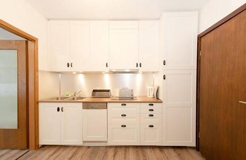 Fuessen Apartment | App 3/18 - Helle, Moderne Fewo mit Balkon und Bergblick - Ferienappartements Weissensee