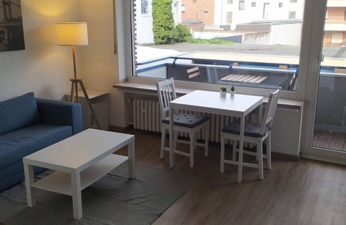 Dahl Apartment | Appartement mit Balkon 1.og Mitte - Frisch Renovierte Appartements