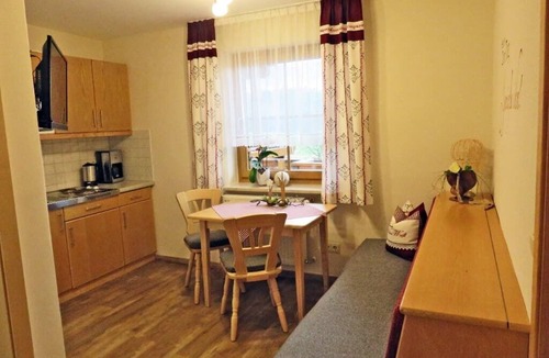 Thening Apartment | Appartement mit Südbalkon & Zugang zu Sauna und Solarium