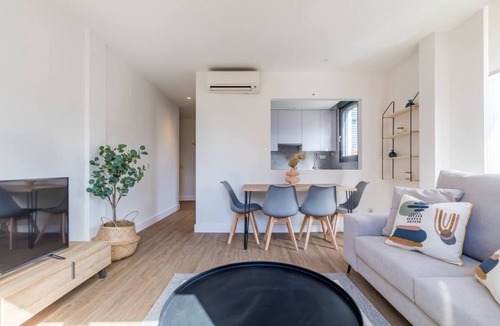 Almenara Apartment | Apt. 1BR cozy 4 Torres by CH
