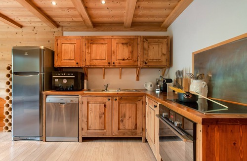 Servoz Apartment | Apt La Sauvageonne in Servoz Balcony & Mountain views, Servoz (Chamonix), France