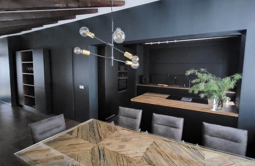 Sudstadt Villa | Architektenhaus am Waldrand mit Sauna