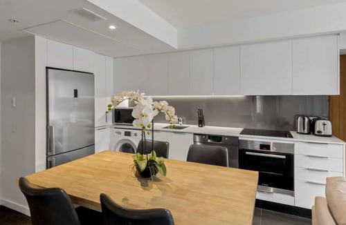 Arthur's Point Apartment | Aroha Apartment at the base of Coronet Peak