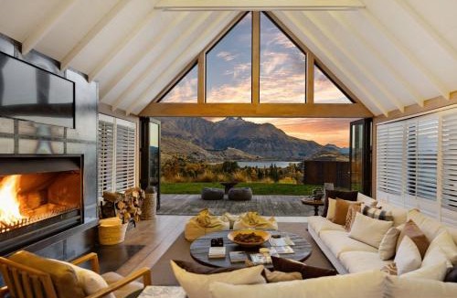 Arrowtown Villa | Aroha Homestead Luxury Holiday Home by MajorDomo