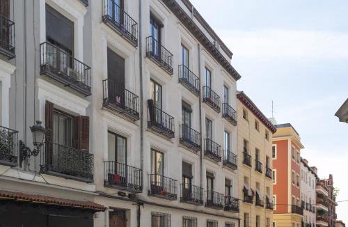 Embajadores Apartment | Arrivo Latina II