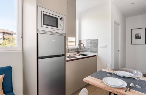 Ciudad Lineal Apartment | Arturo Soria Stays by Charming IX, newly renovated with Parking