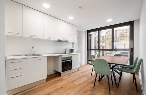 San Sebastian de los Reyes Apartment | atico con terraza The Kings Residence: Business Ready alquiler temporal