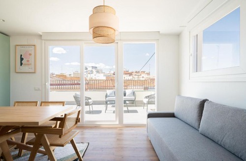 Carabanchel Apartment | Atico con terraza para 6 personas en madrid rio de alquiler temporal