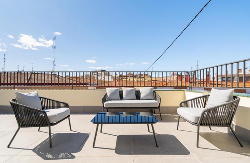 Carabanchel Apartment | Atico con terraza para 6 personas en madrid rio de alquiler temporal