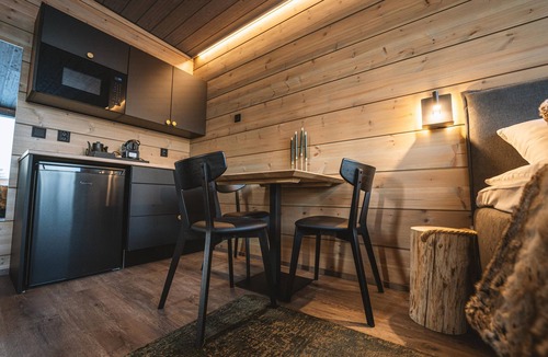 Rovaniemi Ski Chalet | Aurora Hill Resort