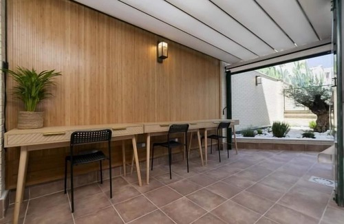 Carabanchel Apartment | Aurora Stays by Charming VIII, Apartment for 4 with free parking