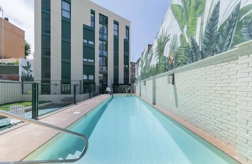 Carabanchel Apartment | Aurora Stays by Charming X, Apartment for 4 with free parking