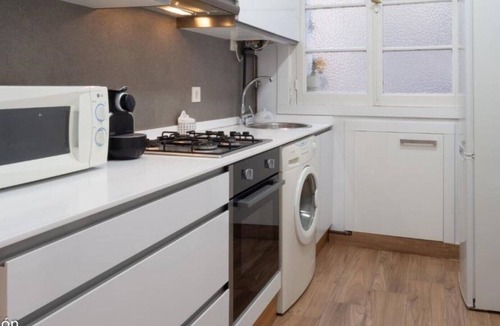 Cimadevilla Apartment | AV Menéndez Valdés