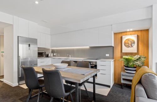 Arthur's Point Apartment | Awa Apartment @ the base of Coronet Peak