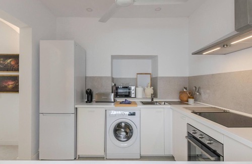 Carmona House | Awesome home in Carmona