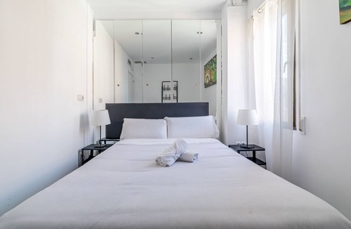 Canillas Hostel | AYZ Ulises - Auto check-in property