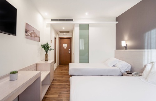 Paterna Hotel | AZZ Valencia Táctica