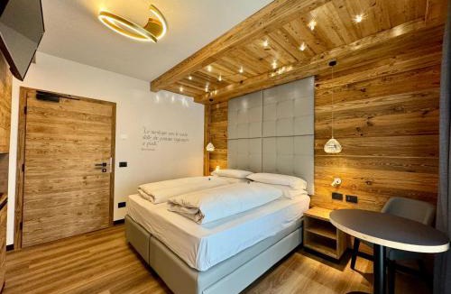 Canazei Bed & Breakfast | B&B Cèsa Planber Mountain View BIKE FRIENDLY