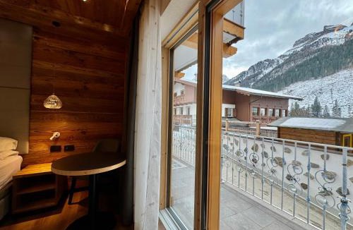 Canazei Bed & Breakfast | B&B Cèsa Planber Mountain View BIKE FRIENDLY