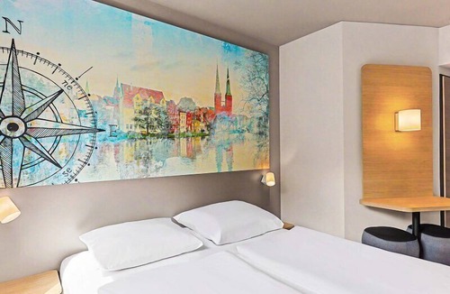 Huxtertor/Muhlentor/Gartnergasse Hotel | B&B HOTEL Lübeck Berliner-Platz