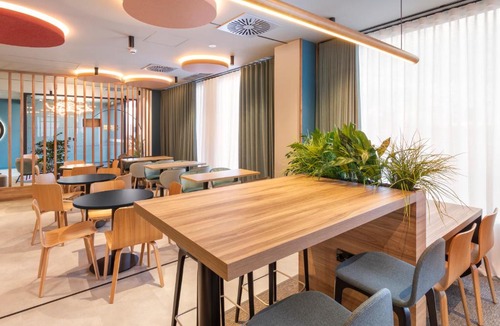 Villa de Vallecas Hotel | B&B HOTEL Madrid Vallecas La Gavia