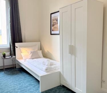 Ibbenbueren Apartment | B23 Wooon 10 Einzelbetten I 5-Zimmer I TV I Bad NEU I Premiumbettwäsche