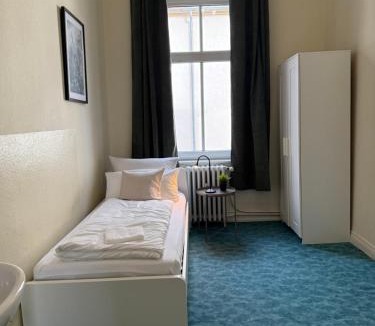 Ibbenbueren Apartment | B23 Wooon 10 Einzelbetten I 5-Zimmer I TV I Bad NEU I Premiumbettwäsche