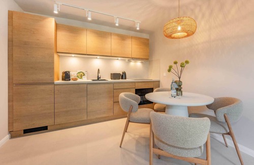 Benz Apartment | BaliBlizz apartment 03 with whirlpool, sauna and fitness room for 4 people