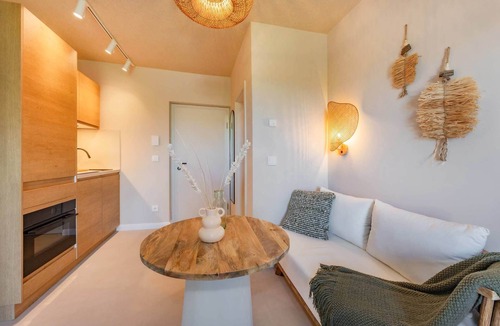 Benz Apartment | BaliBlizz apartment 12 with terrace, sauna & whirlpool in Benz 23 m²