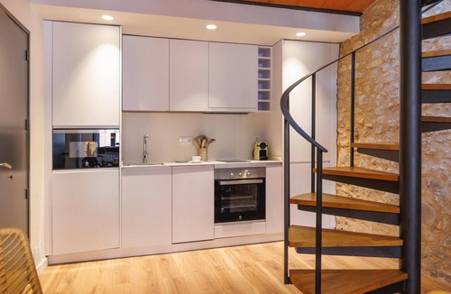 Old Town Apartment | Ballesteries 40 - Duplex apartment in Girona | Bravissimo